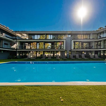 H55 Lejlighedshotel Balatonlelle Eksteriør billede