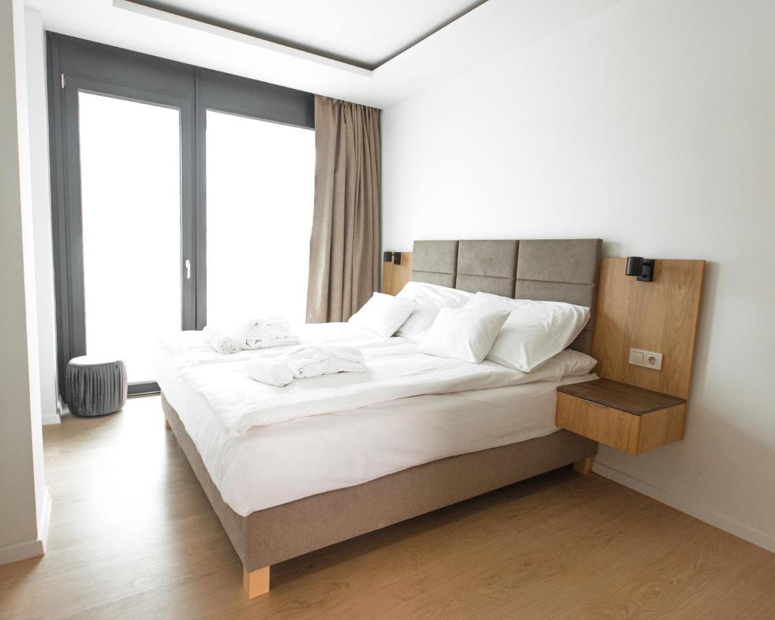 H55 Lejlighedshotel Balatonlelle Eksteriør billede