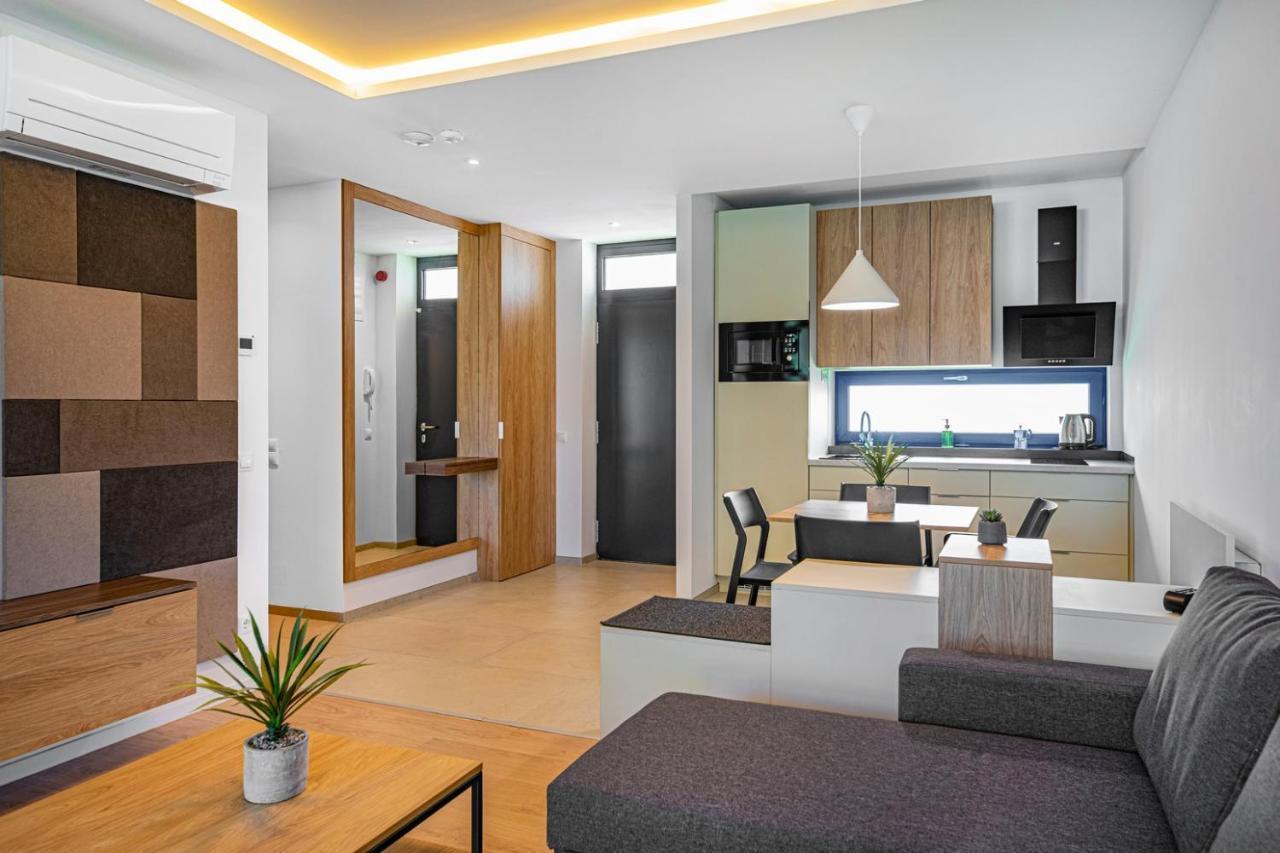 H55 Lejlighedshotel Balatonlelle Eksteriør billede