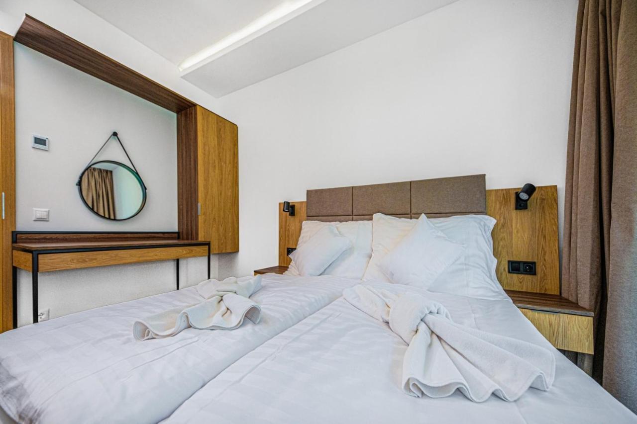 H55 Lejlighedshotel Balatonlelle Eksteriør billede