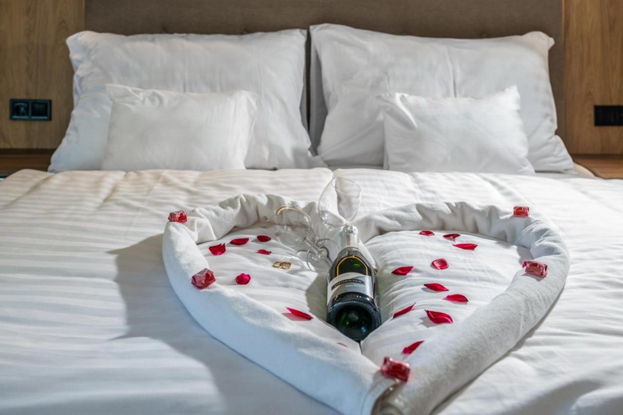 H55 Lejlighedshotel Balatonlelle Eksteriør billede